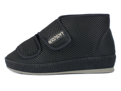 Außenansicht des schwarzen Aerosoft 6062 Gesundheitsschuhs mit Klettverschluss