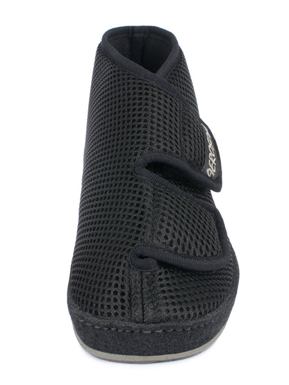 Frontansicht des schwarzen Aerosoft 6062 druckentlastenden Stiefels